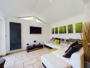 Kitchen Lounge- click for photo gallery